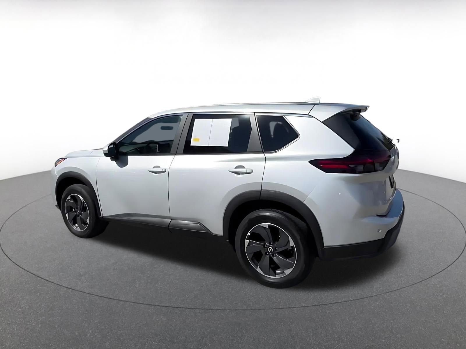 Thumbnail: 2025 Nissan Rogue - 10