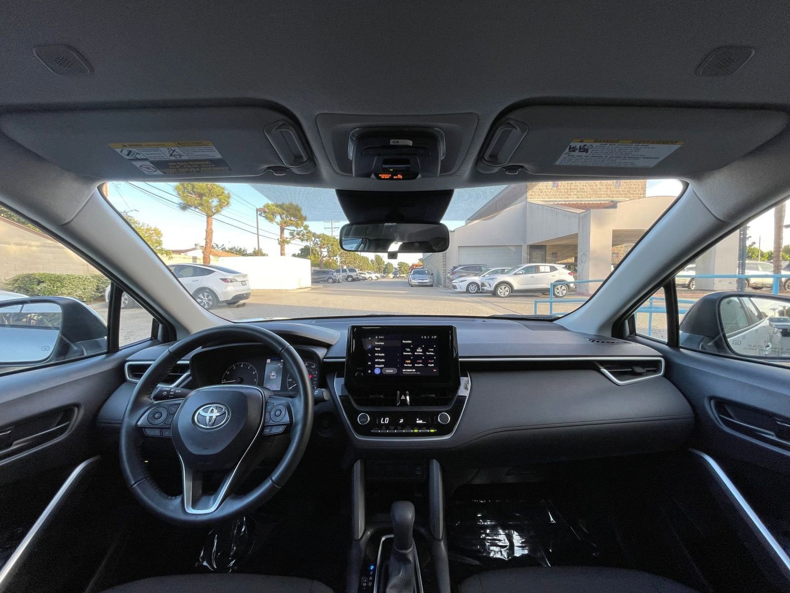 Thumbnail: 2025 Toyota Corolla Cross - 33