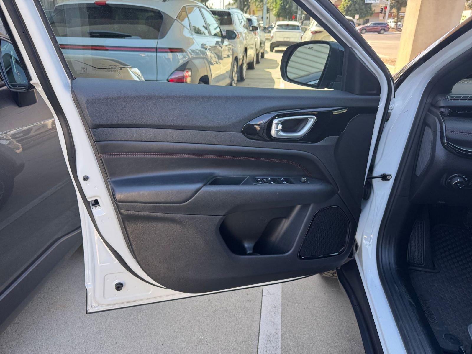 Thumbnail: 2025 Jeep Compass - 18