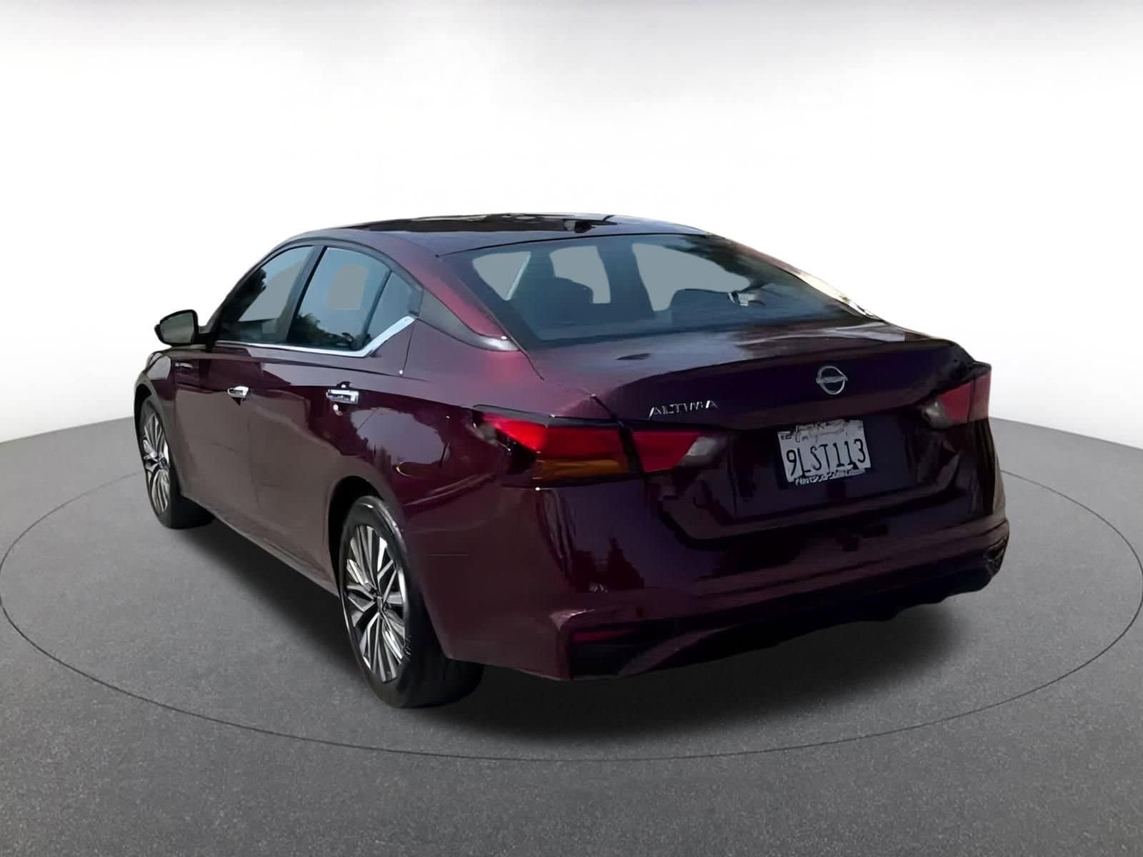 Thumbnail: 2024 Nissan Altima - 8