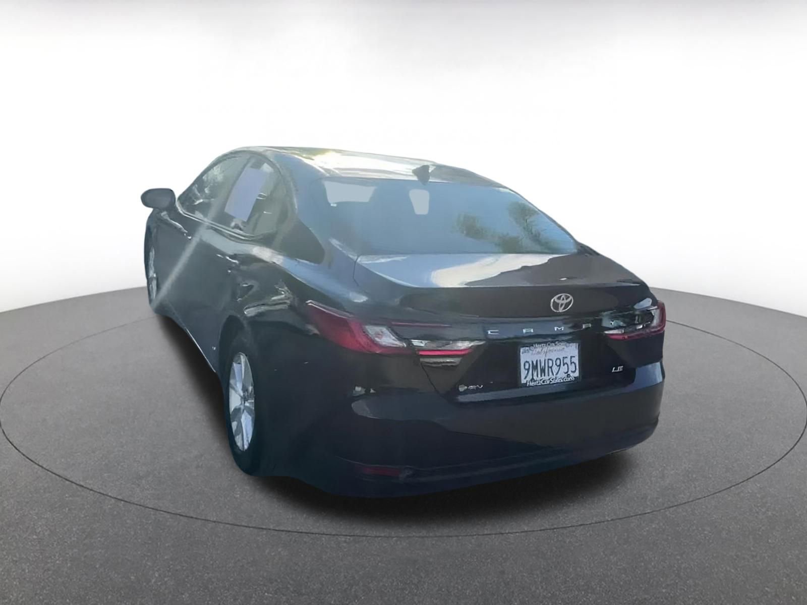 Thumbnail: 2025 Toyota Camry - 11