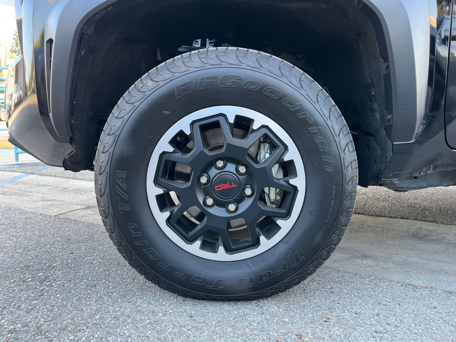 Thumbnail: 2025 Toyota Tacoma - 30