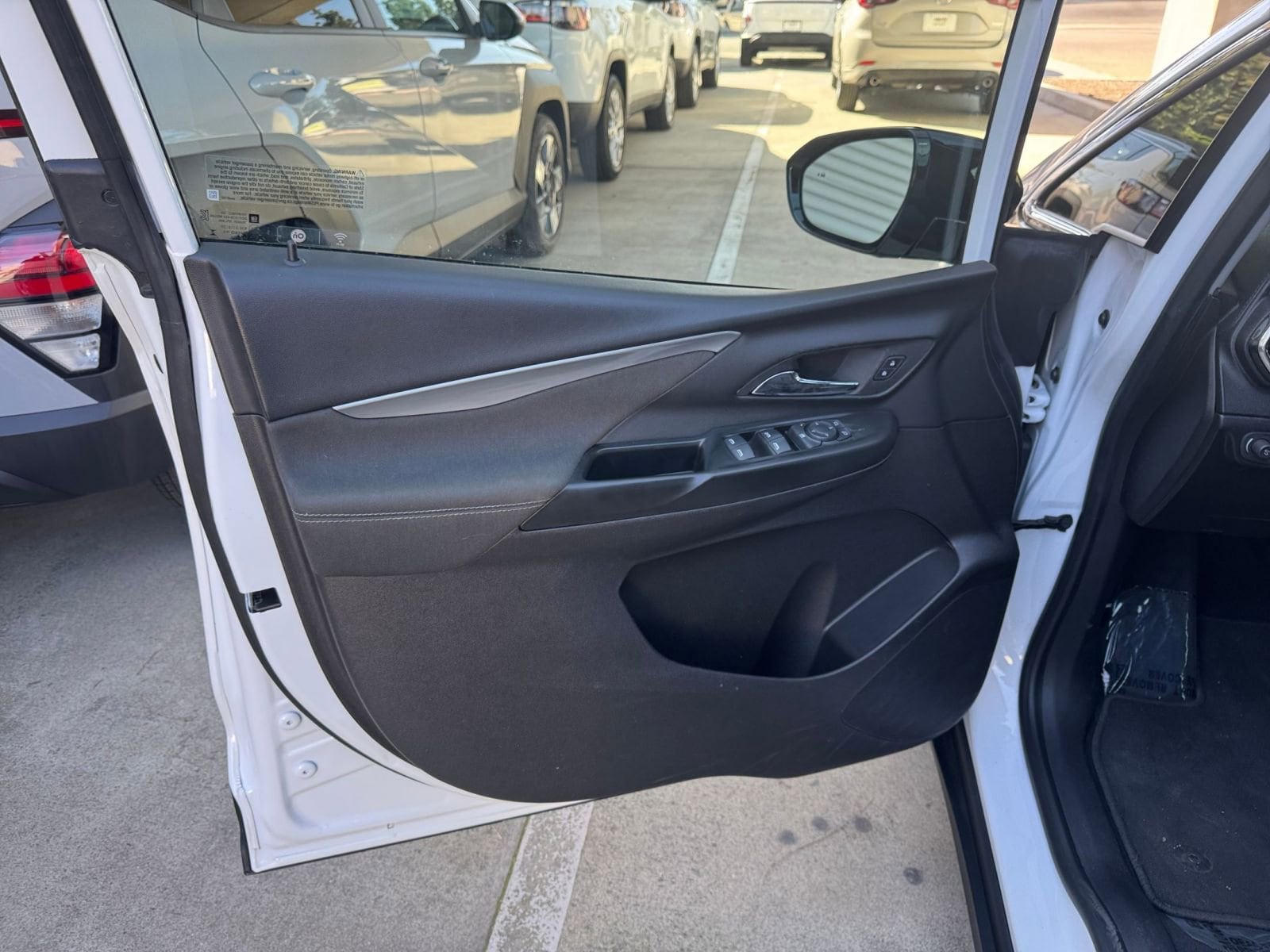 Thumbnail: 2023 Chevrolet Bolt EV - 22