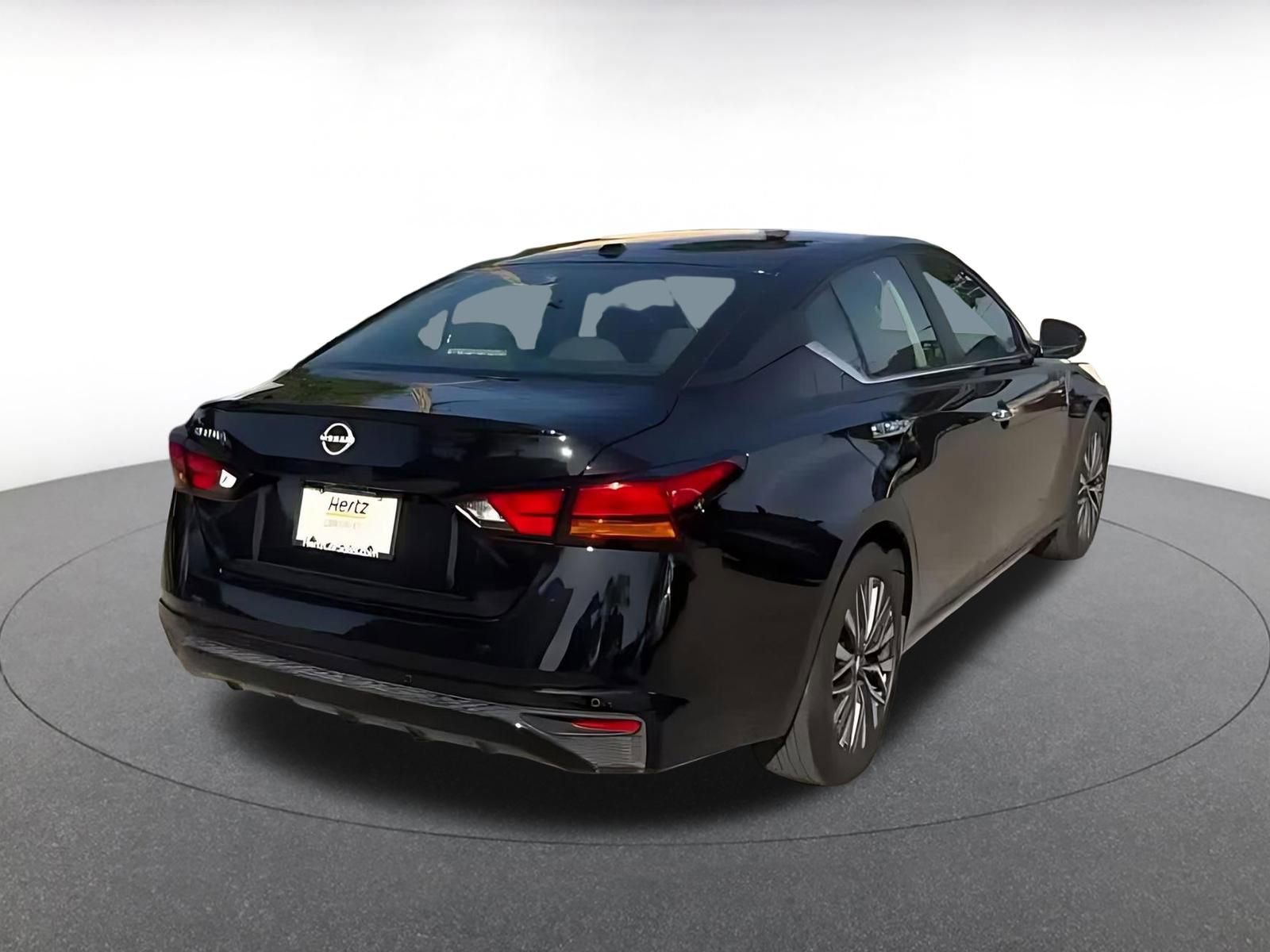 Thumbnail: 2025 Nissan Altima - 12