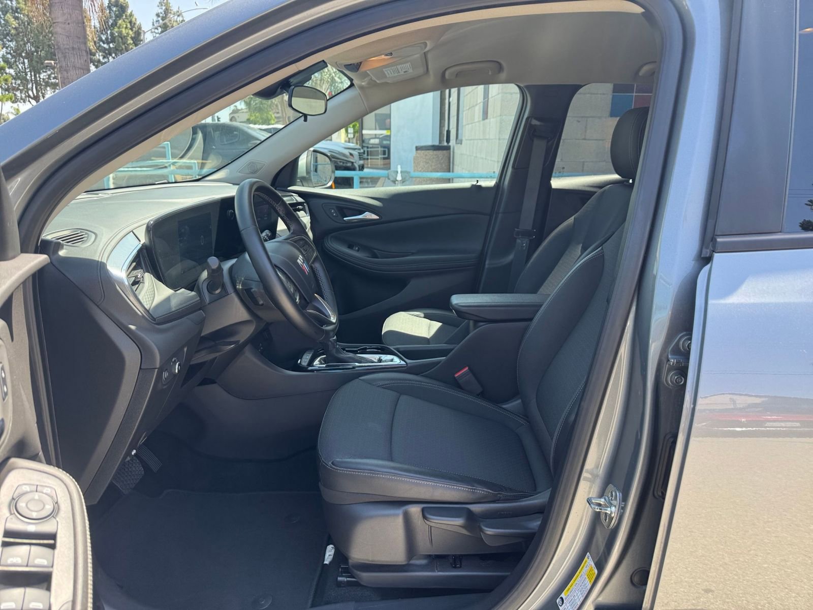 Thumbnail: 2025 Buick Encore GX - 27