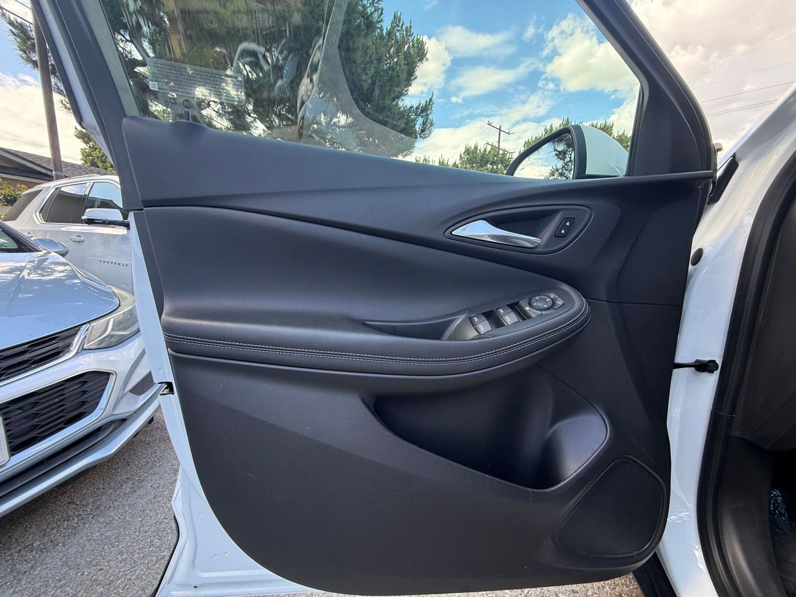 Thumbnail: 2025 Buick Encore GX - 18