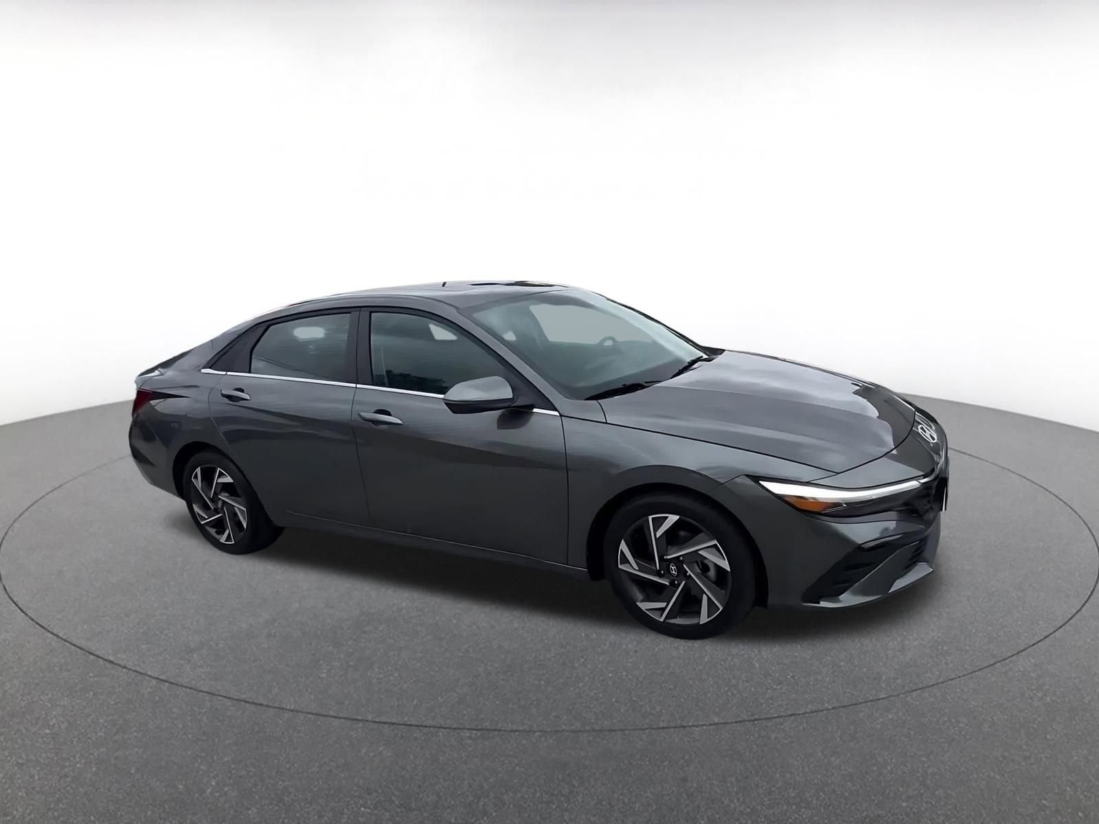 Thumbnail: 2025 Hyundai Elantra - 2