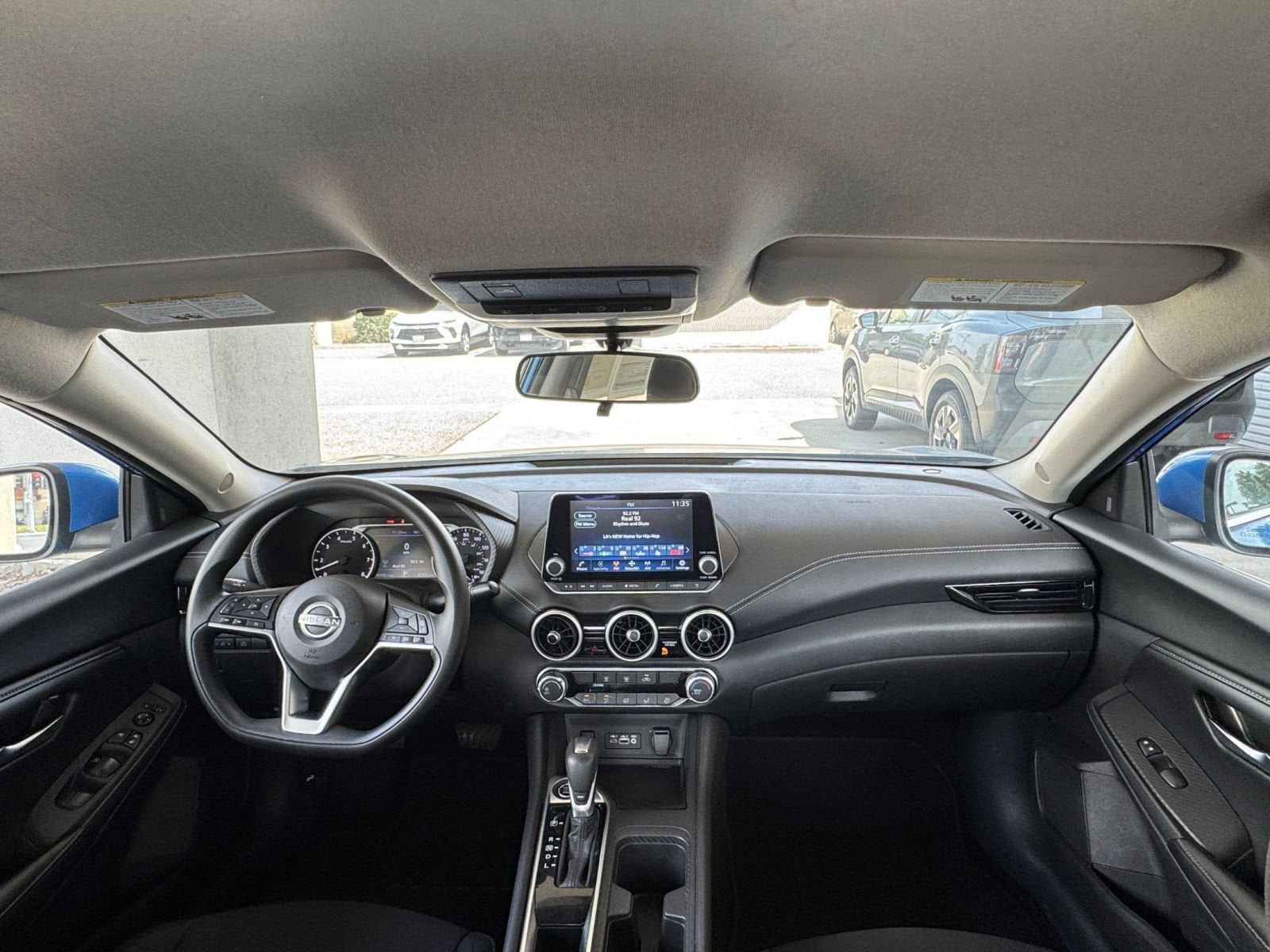 Thumbnail: 2025 Nissan Sentra - 31