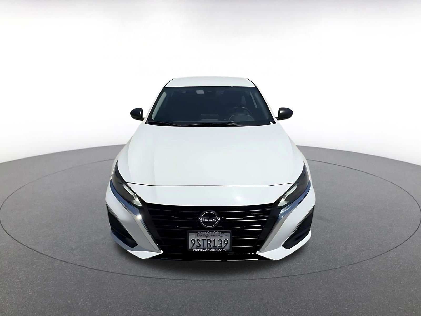 Thumbnail: 2025 Nissan Altima - 4