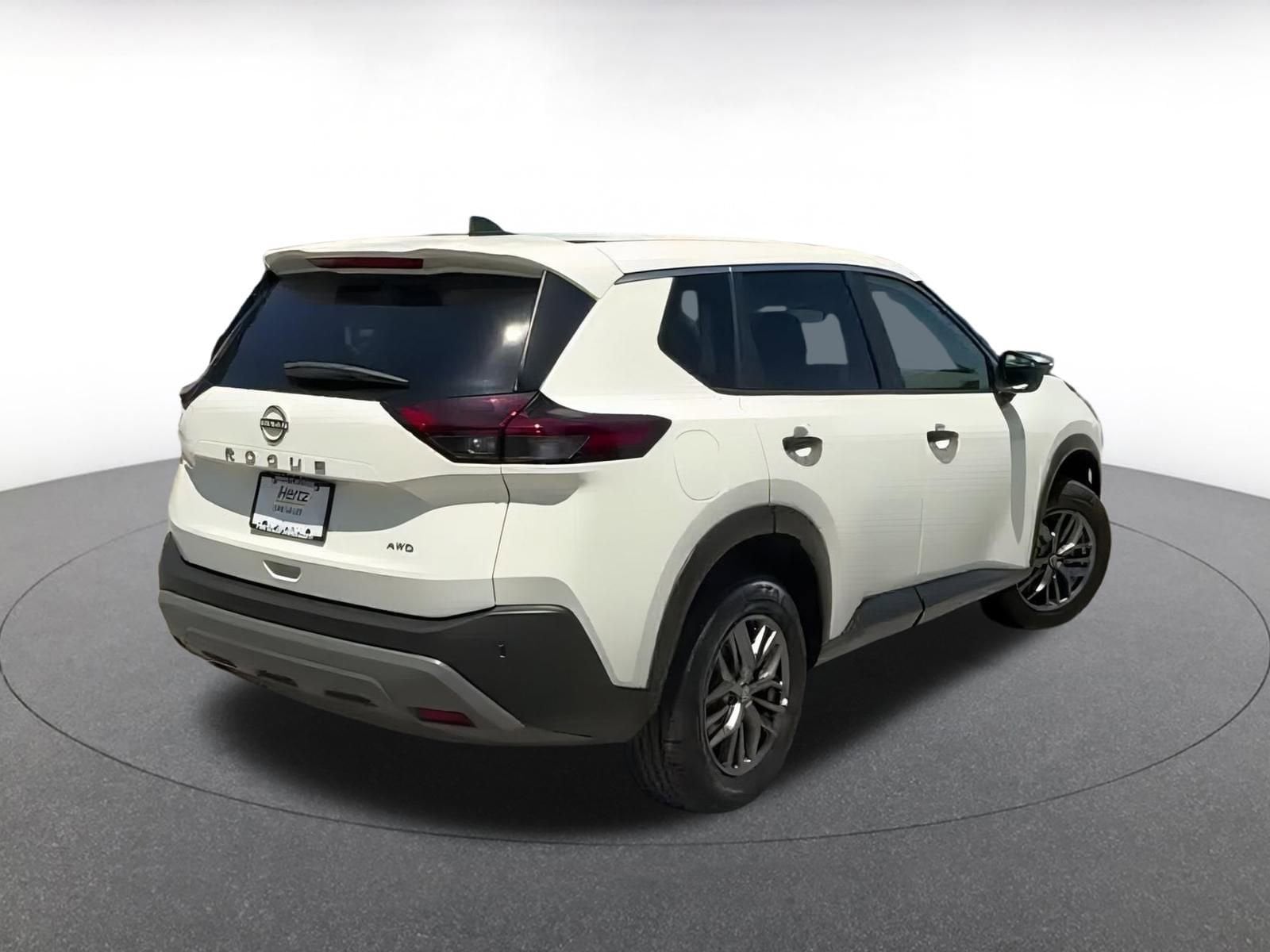 Thumbnail: 2023 Nissan Rogue - 12