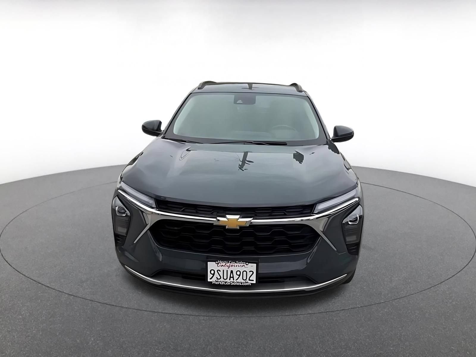 Thumbnail: 2025 Chevrolet Trax - 4
