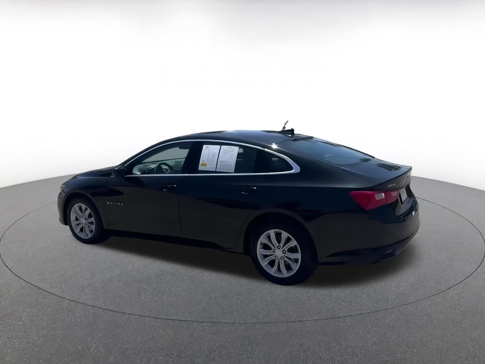 Thumbnail: 2024 Chevrolet Malibu - 10