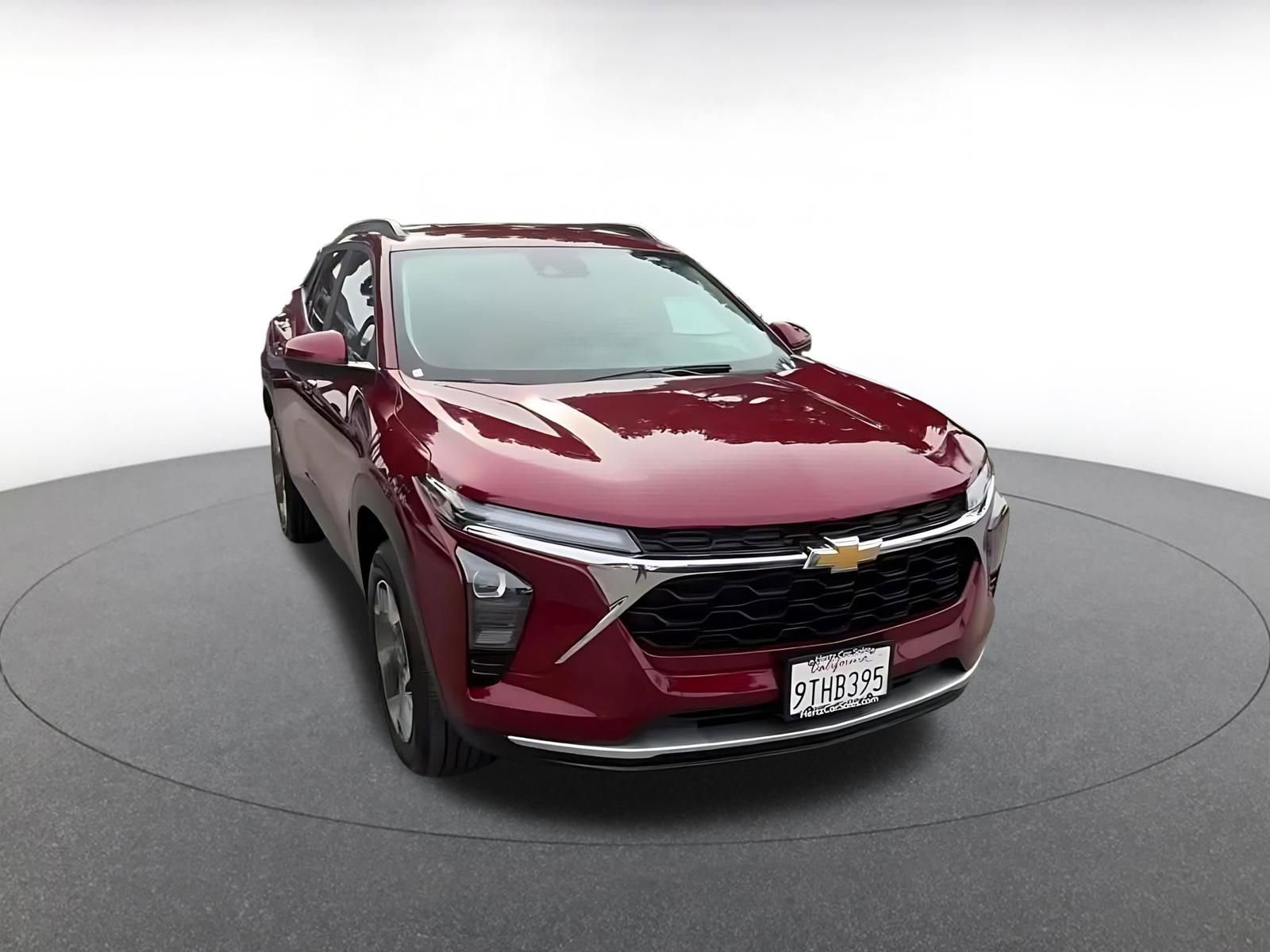 Thumbnail: 2025 Chevrolet Trax - 3