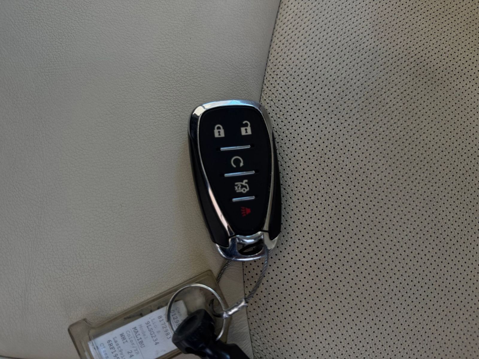 Thumbnail: 2024 Chevrolet Malibu - 22