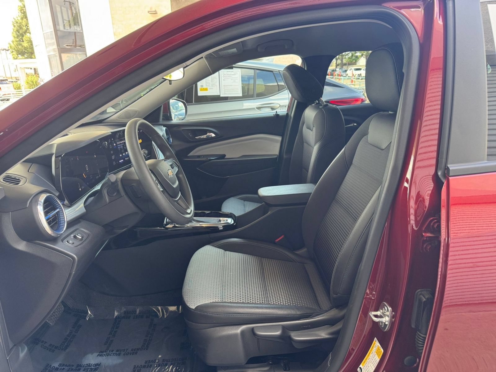 Thumbnail: 2025 Chevrolet Trax - 26