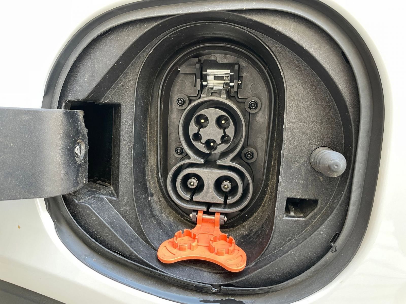 Thumbnail: 2023 Chevrolet Bolt EV - 22