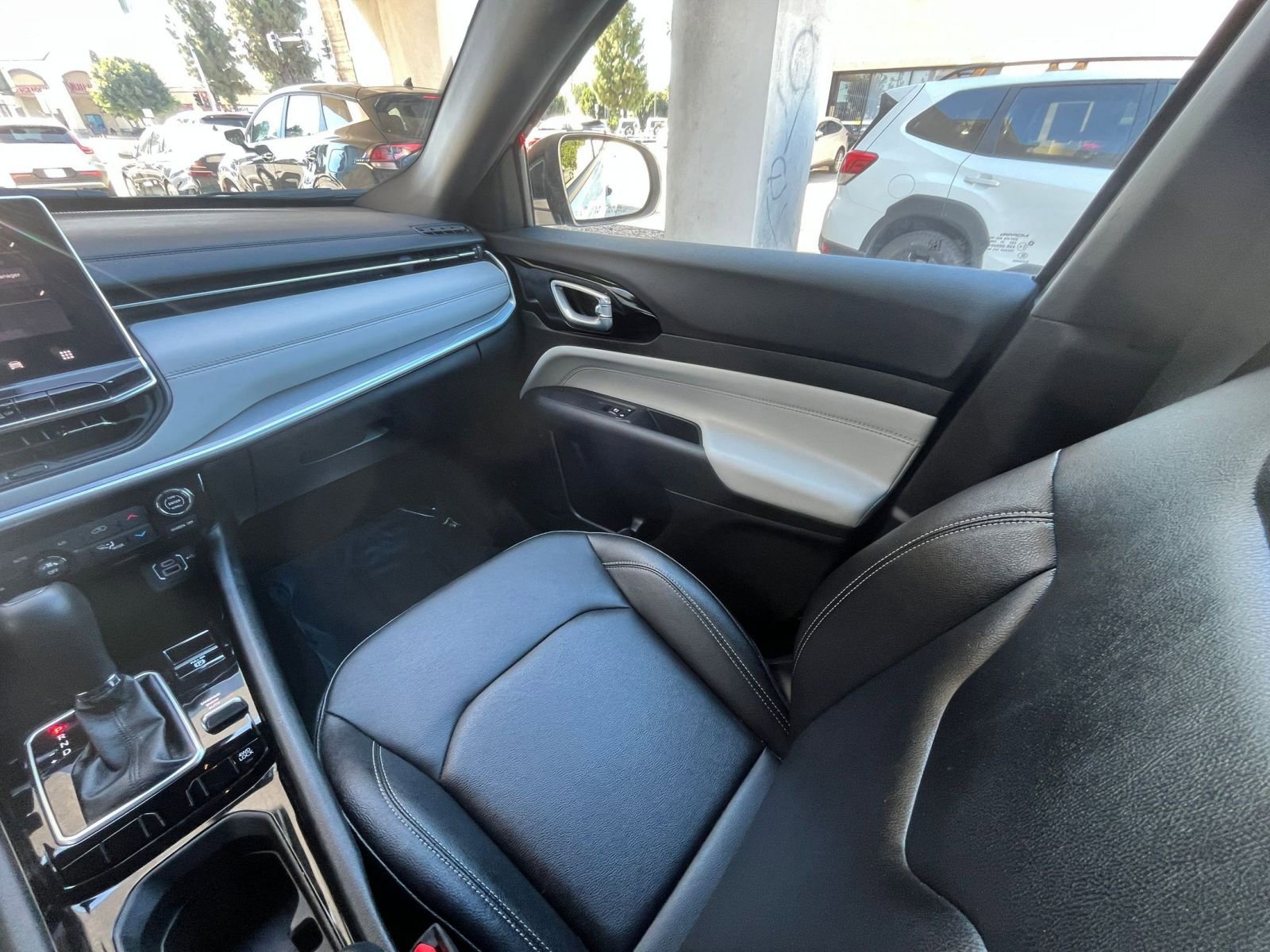 Thumbnail: 2025 Jeep Compass - 35