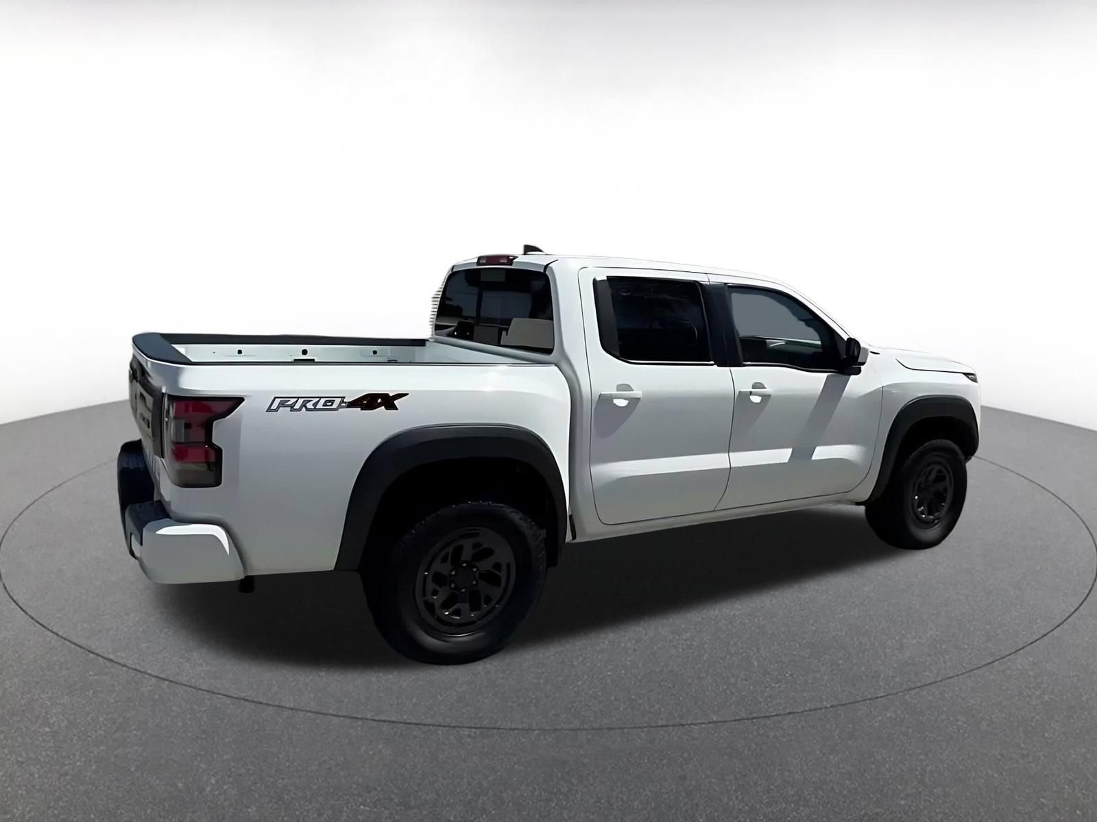 Thumbnail: 2026 Nissan Frontier - 14