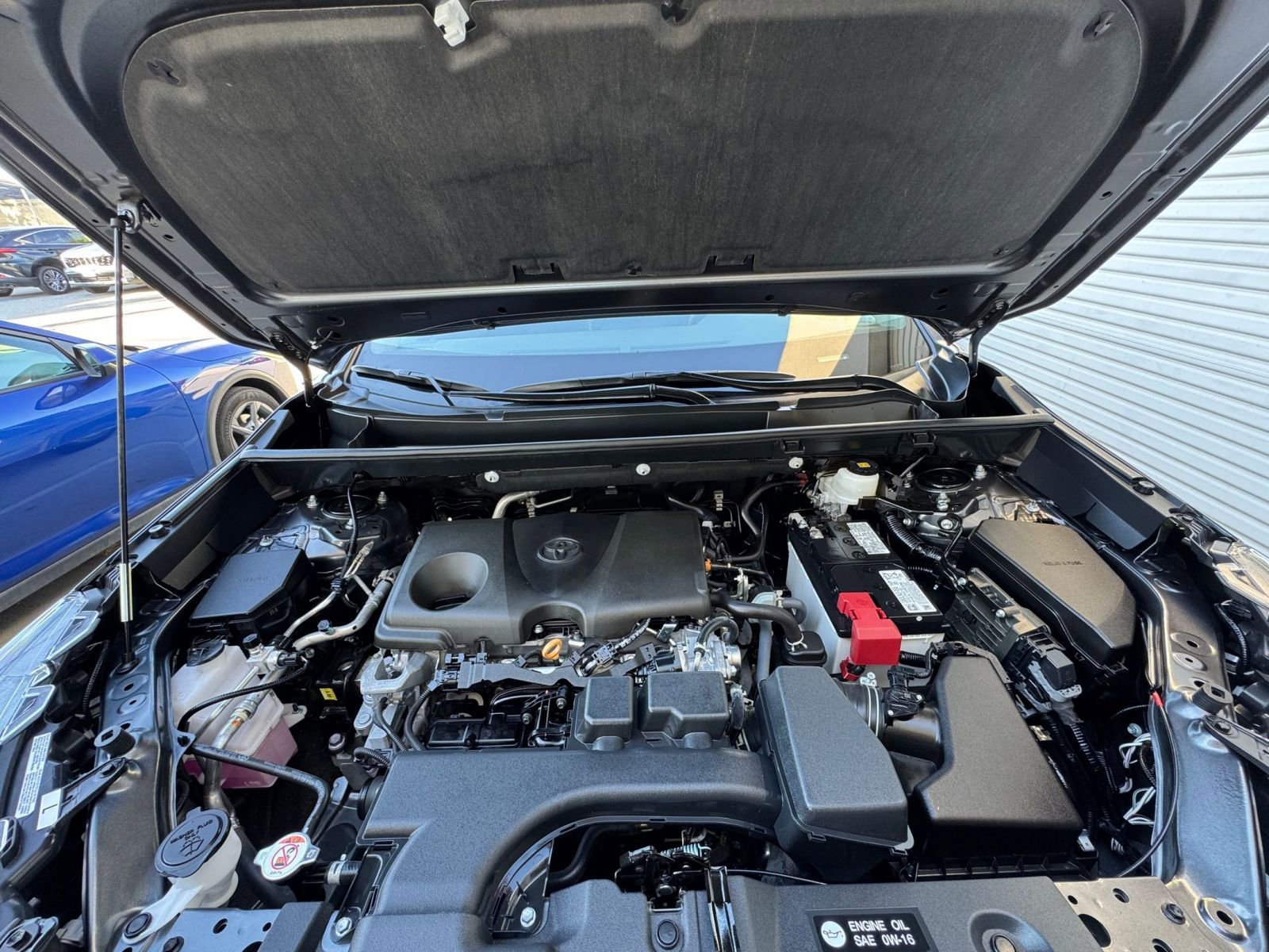 Thumbnail: 2025 Toyota RAV4 - 32