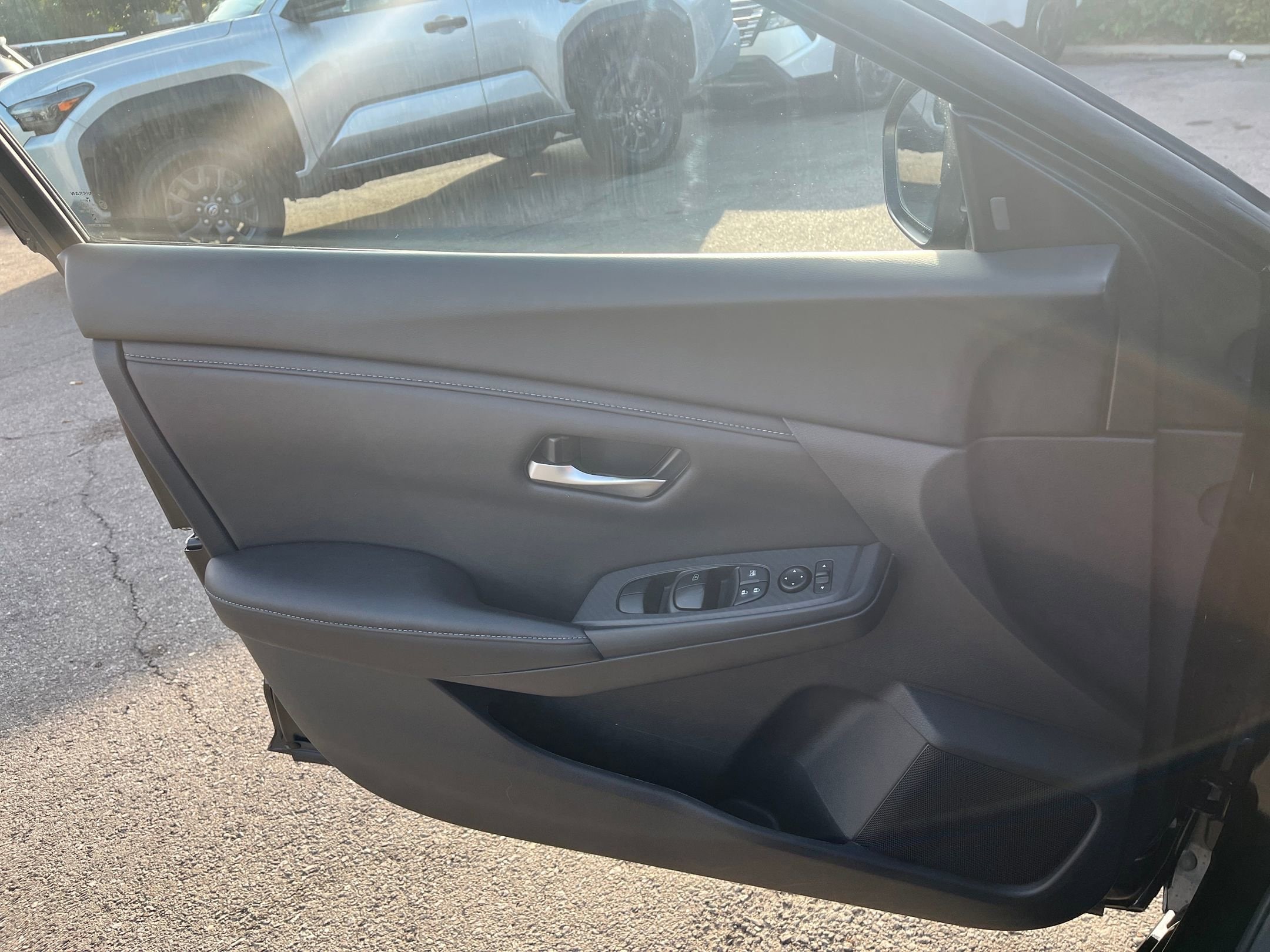 Thumbnail: 2025 Nissan Sentra - 20