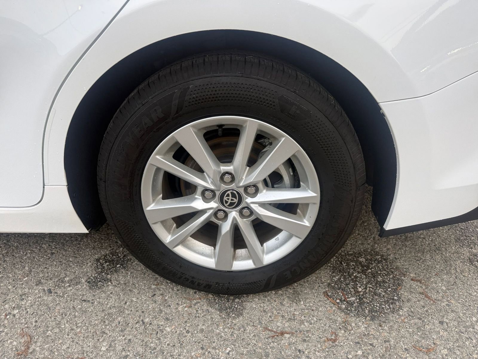 Thumbnail: 2025 Toyota Camry - 25