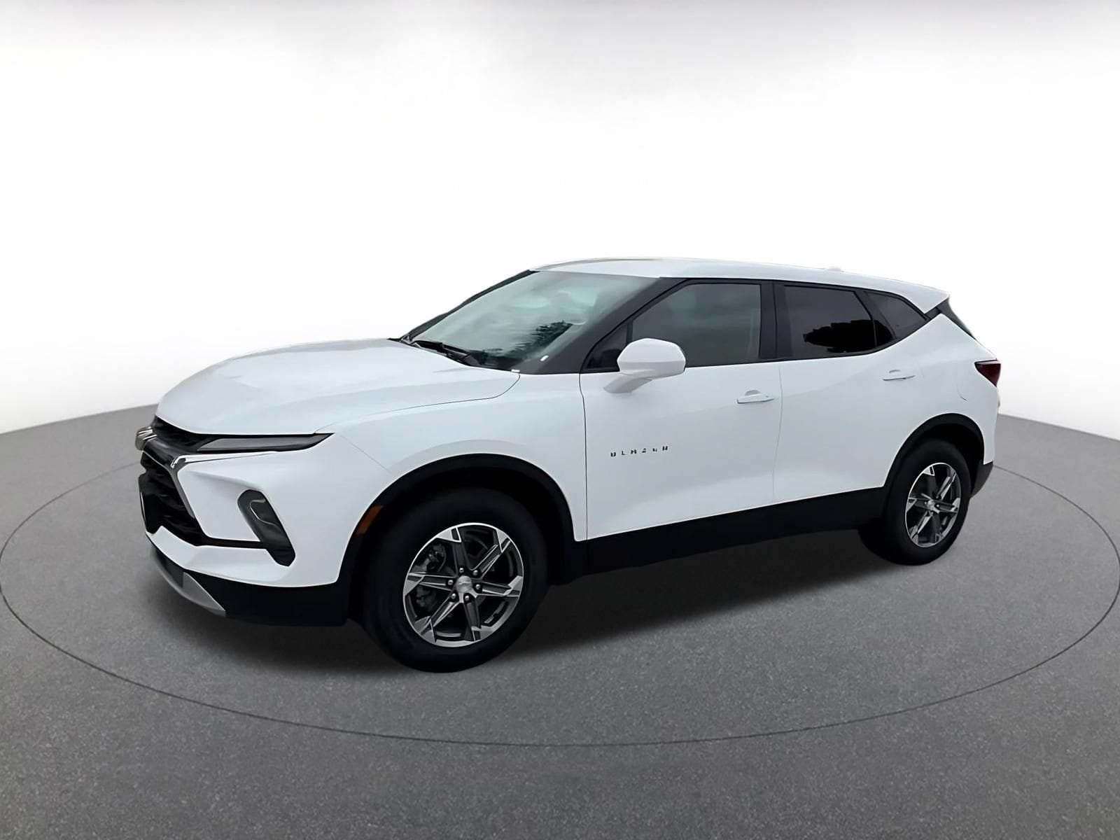 Thumbnail: 2025 Chevrolet Blazer - 8