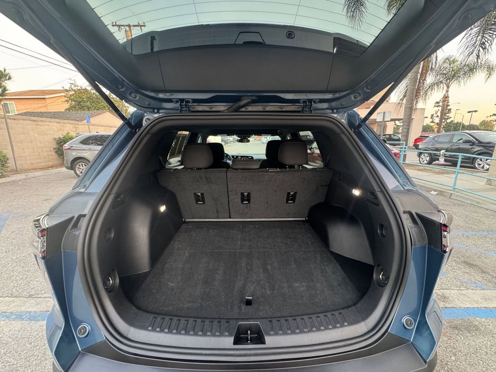 Thumbnail: 2025 Chevrolet Equinox - 30