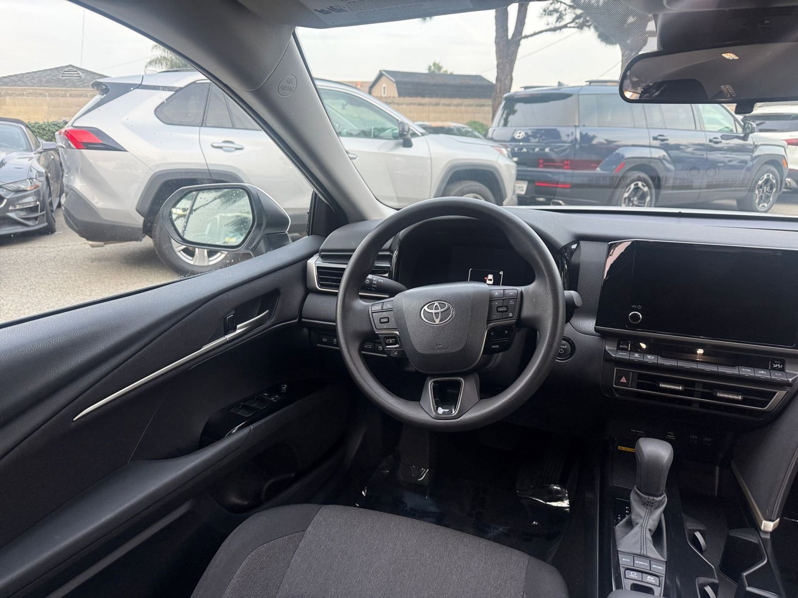 Thumbnail: 2025 Toyota Camry - 30