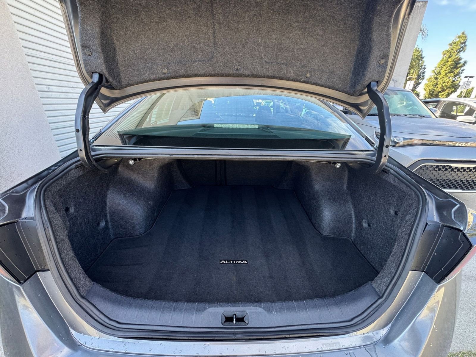 Thumbnail: 2023 Nissan Altima - 30