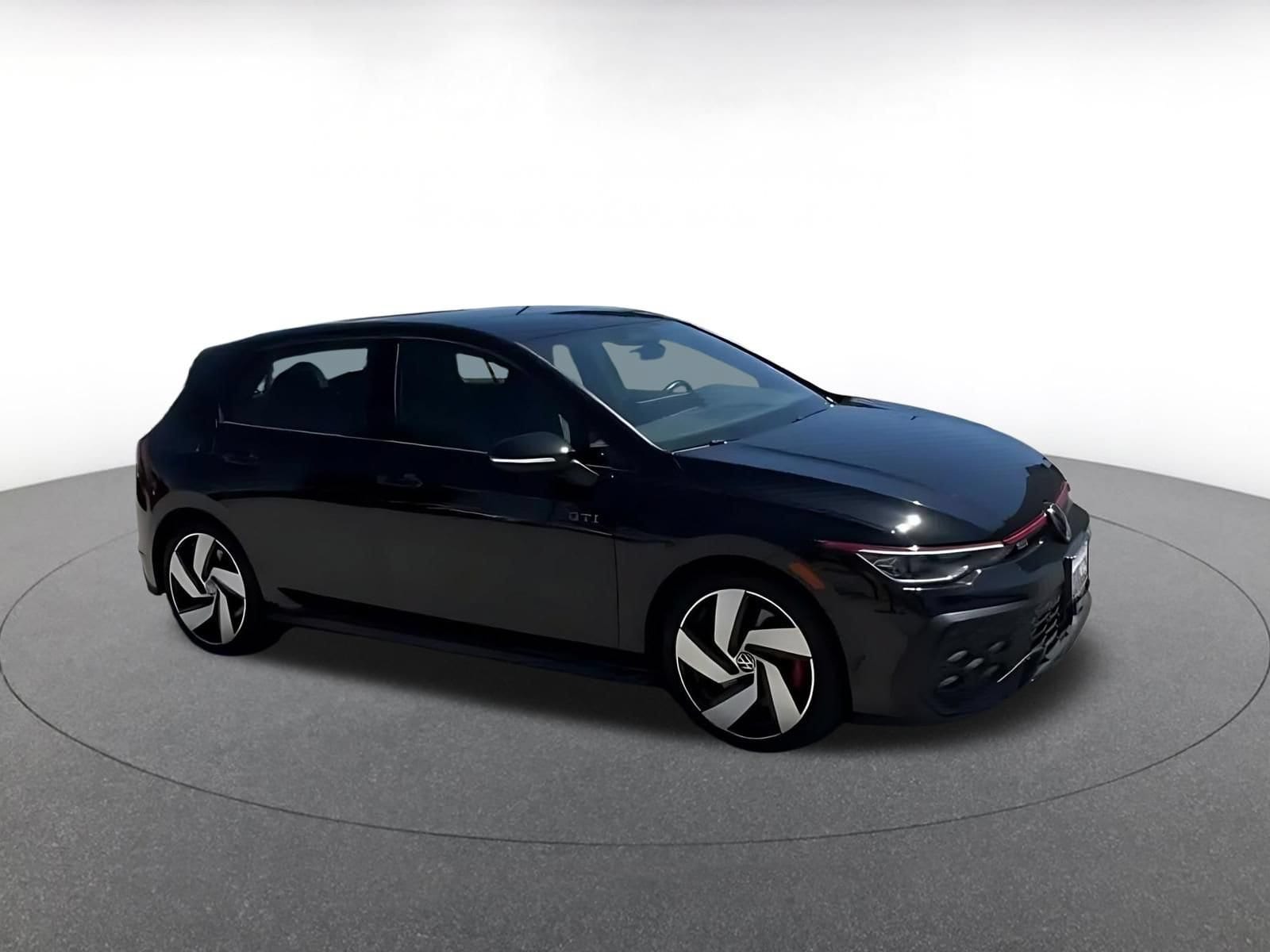 Thumbnail: 2026 Volkswagen Golf - 2