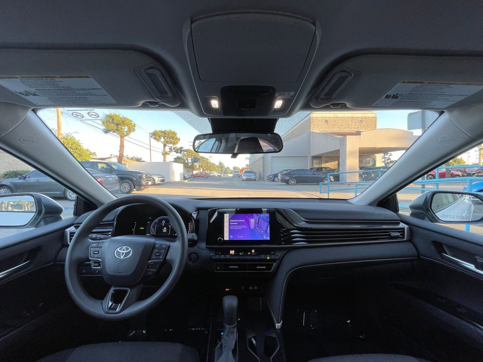 Thumbnail: 2025 Toyota Camry - 33