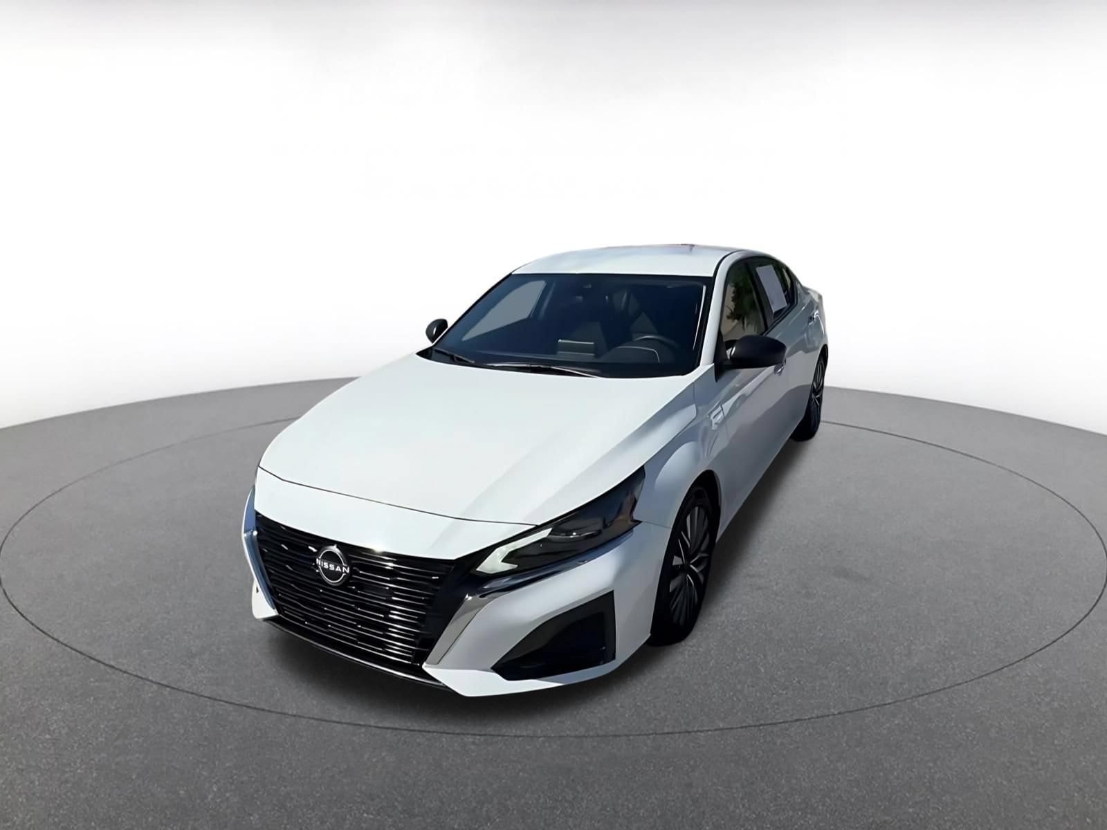 Thumbnail: 2025 Nissan Altima - 7