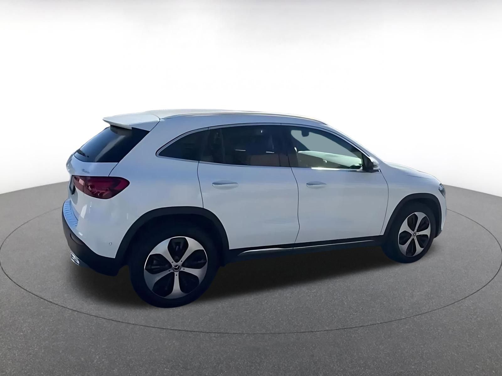 Thumbnail: 2025 Mercedes-Benz GLA - 15