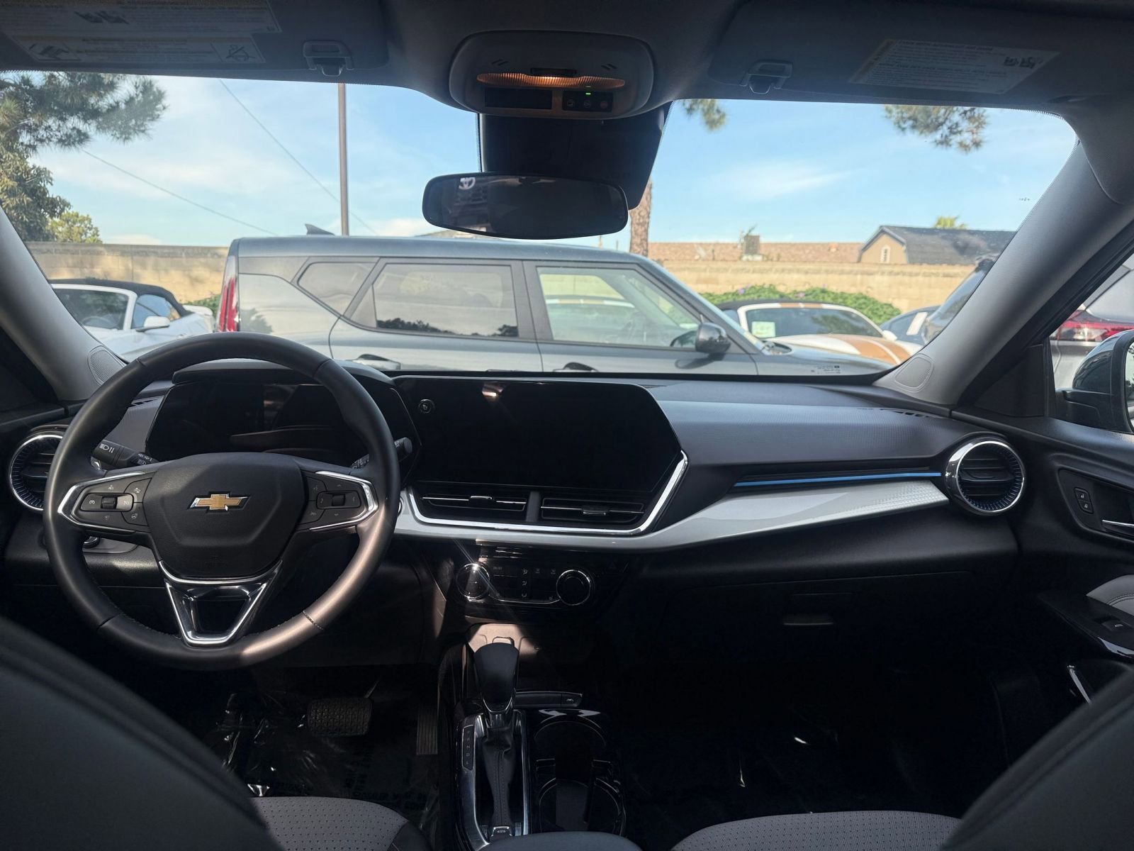 Thumbnail: 2025 Chevrolet Trax - 30