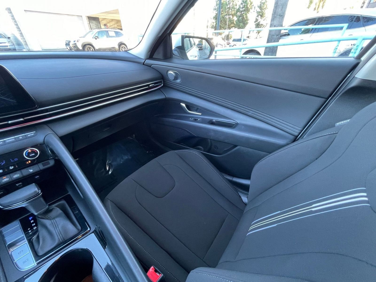 Thumbnail: 2025 Hyundai Elantra - 35