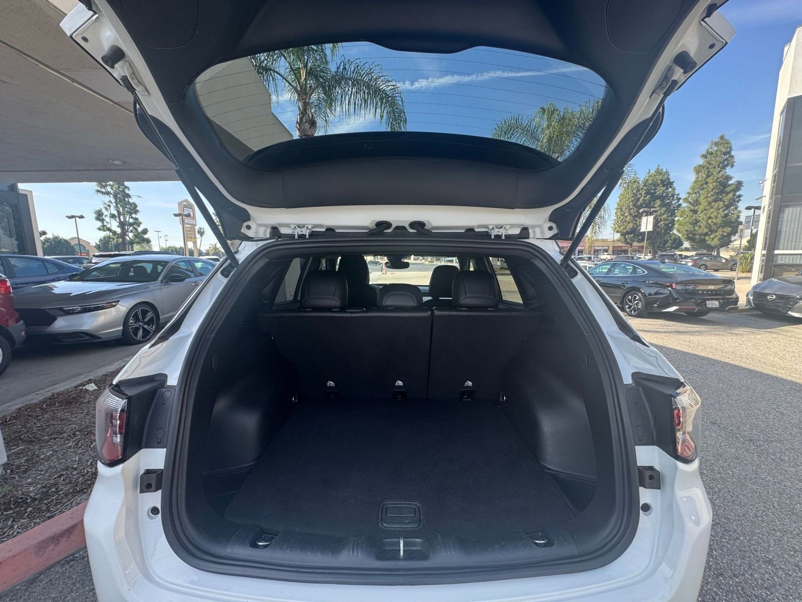 Thumbnail: 2025 Jeep Compass - 32