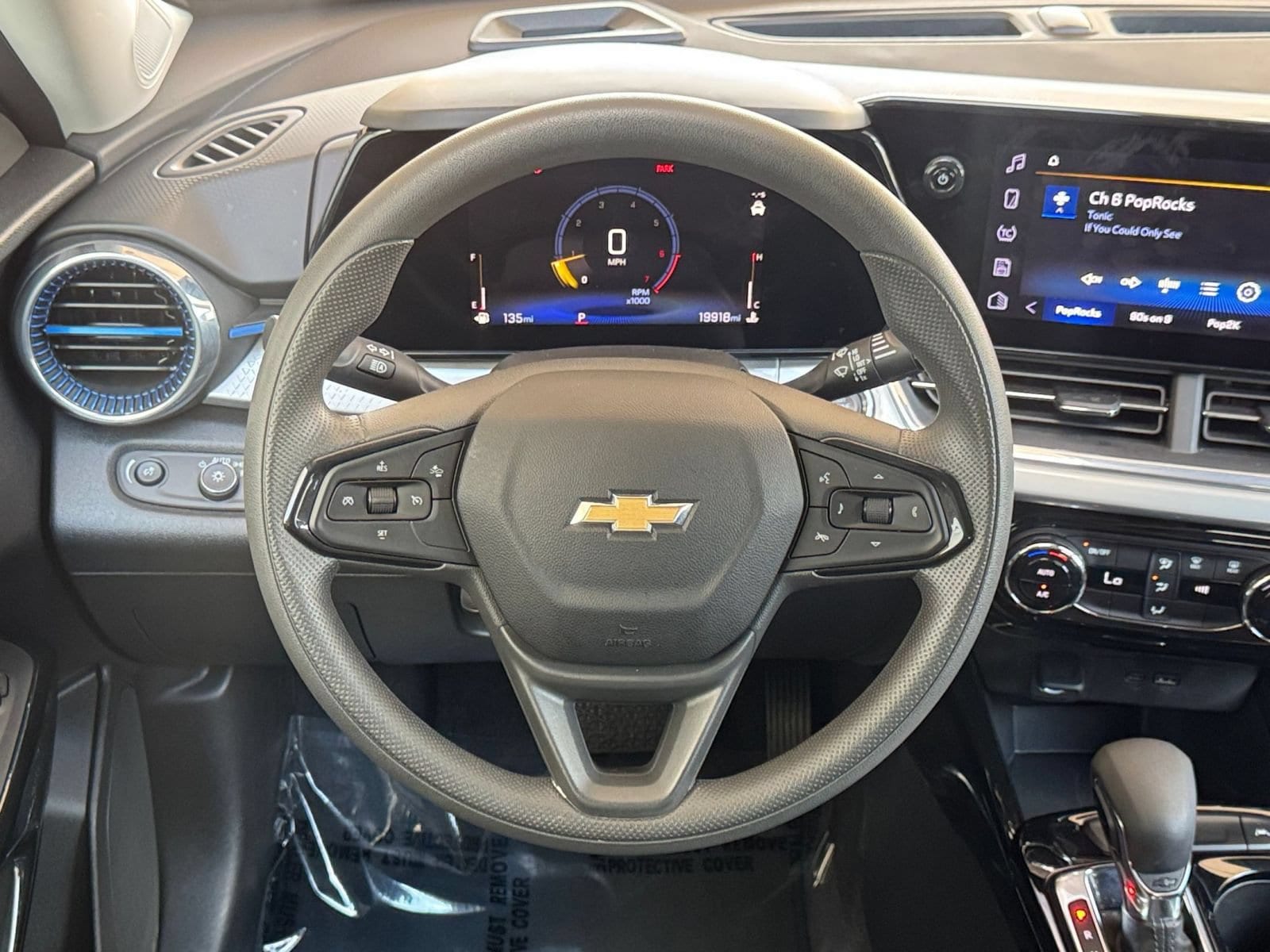 Thumbnail: 2025 Chevrolet Trax - 27