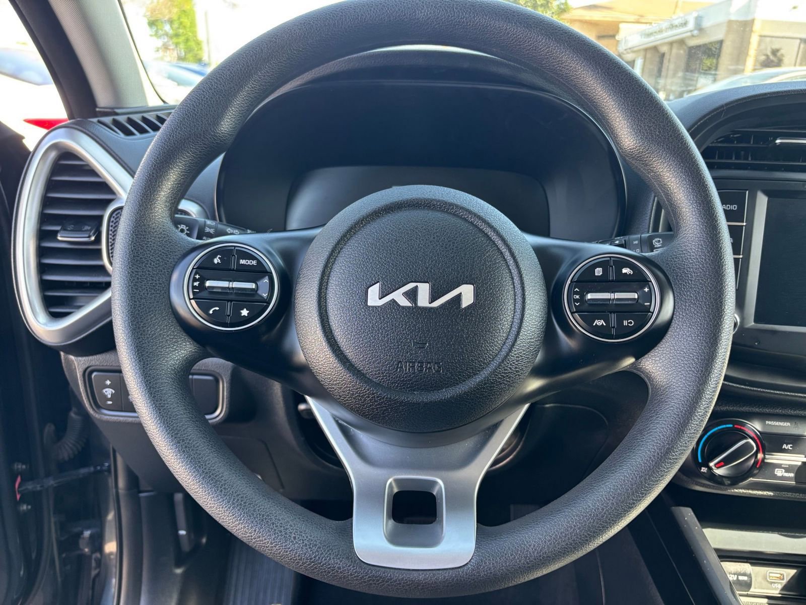 Thumbnail: 2025 Kia Soul - 29