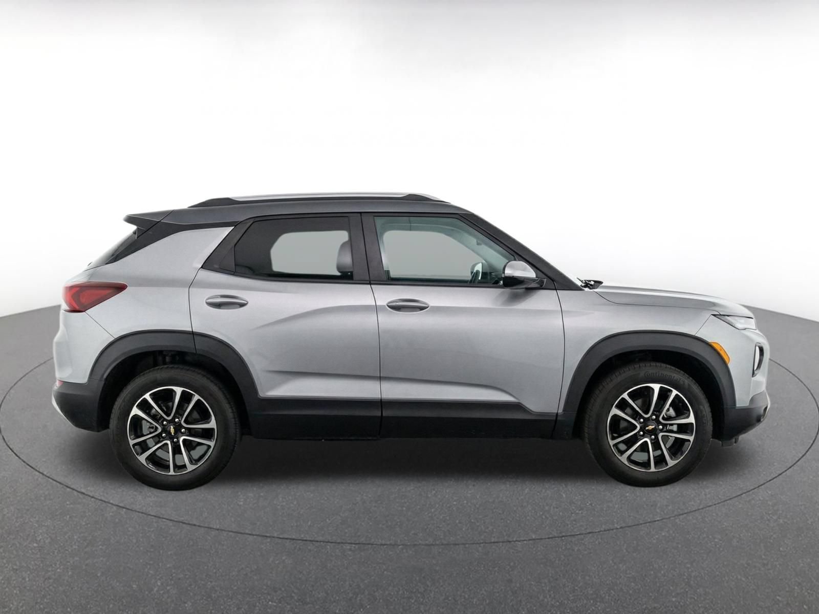 Thumbnail: 2025 Chevrolet TrailBlazer - 9