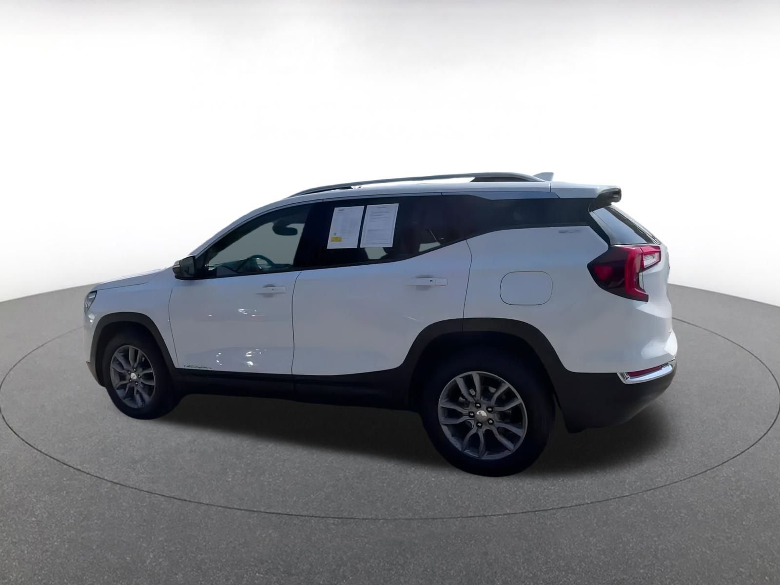 Thumbnail: 2024 GMC Terrain - 10