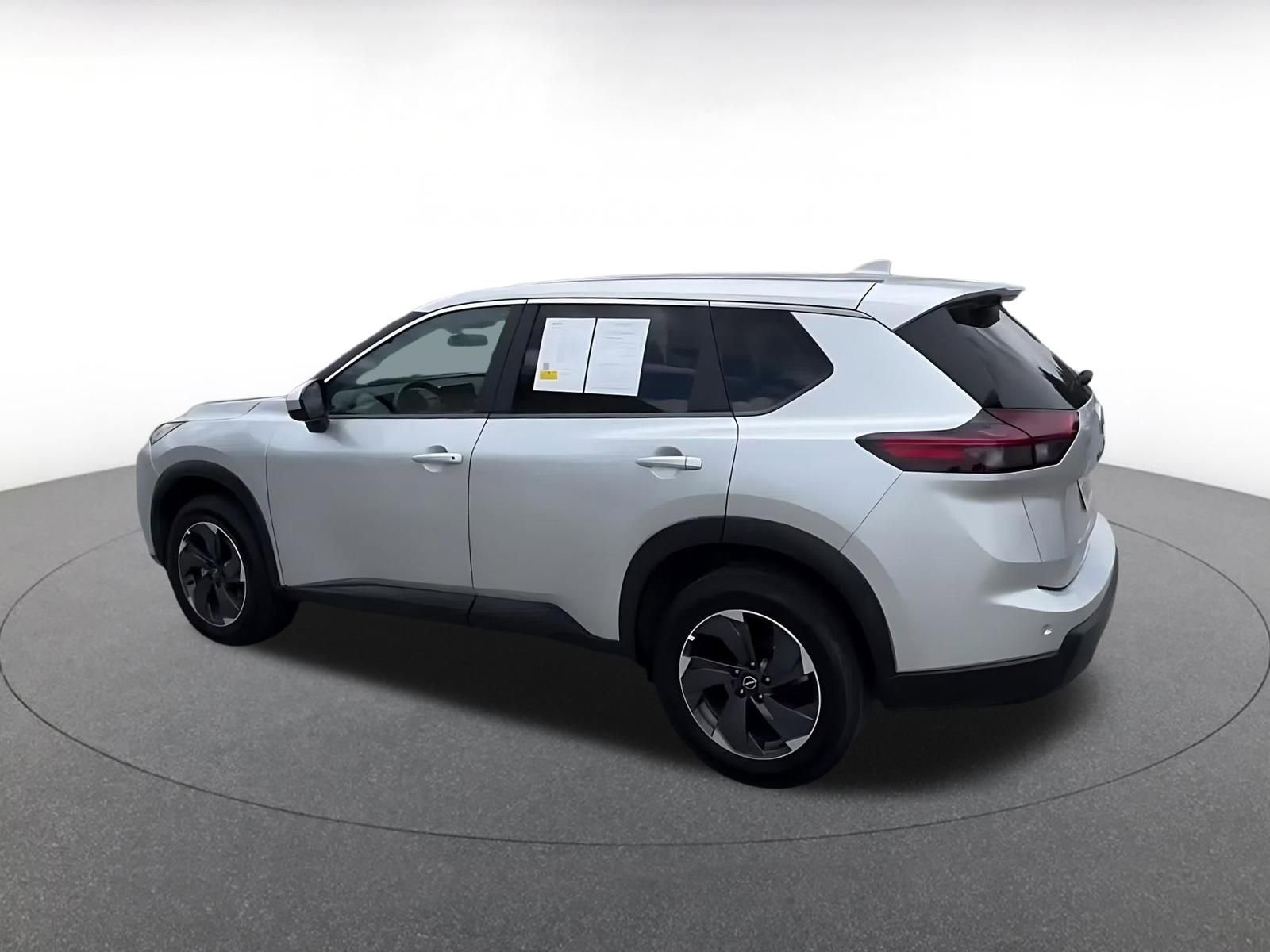Thumbnail: 2025 Nissan Rogue - 10