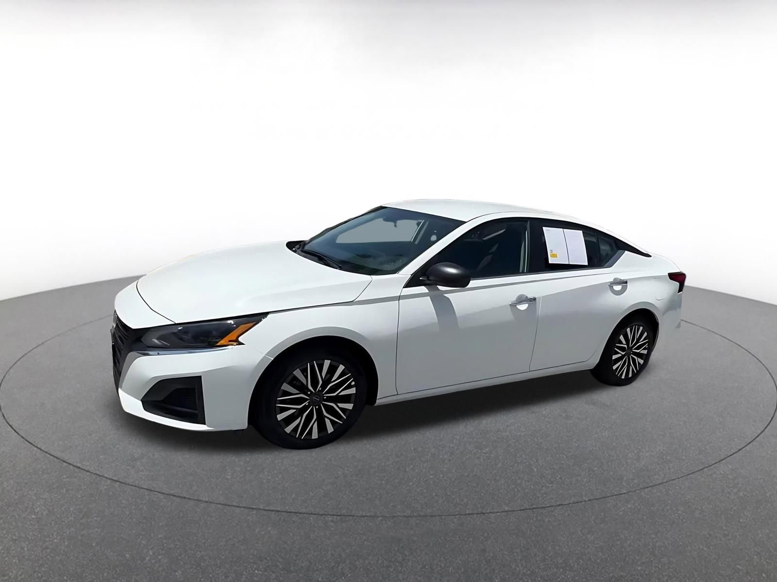 Thumbnail: 2025 Nissan Altima - 8