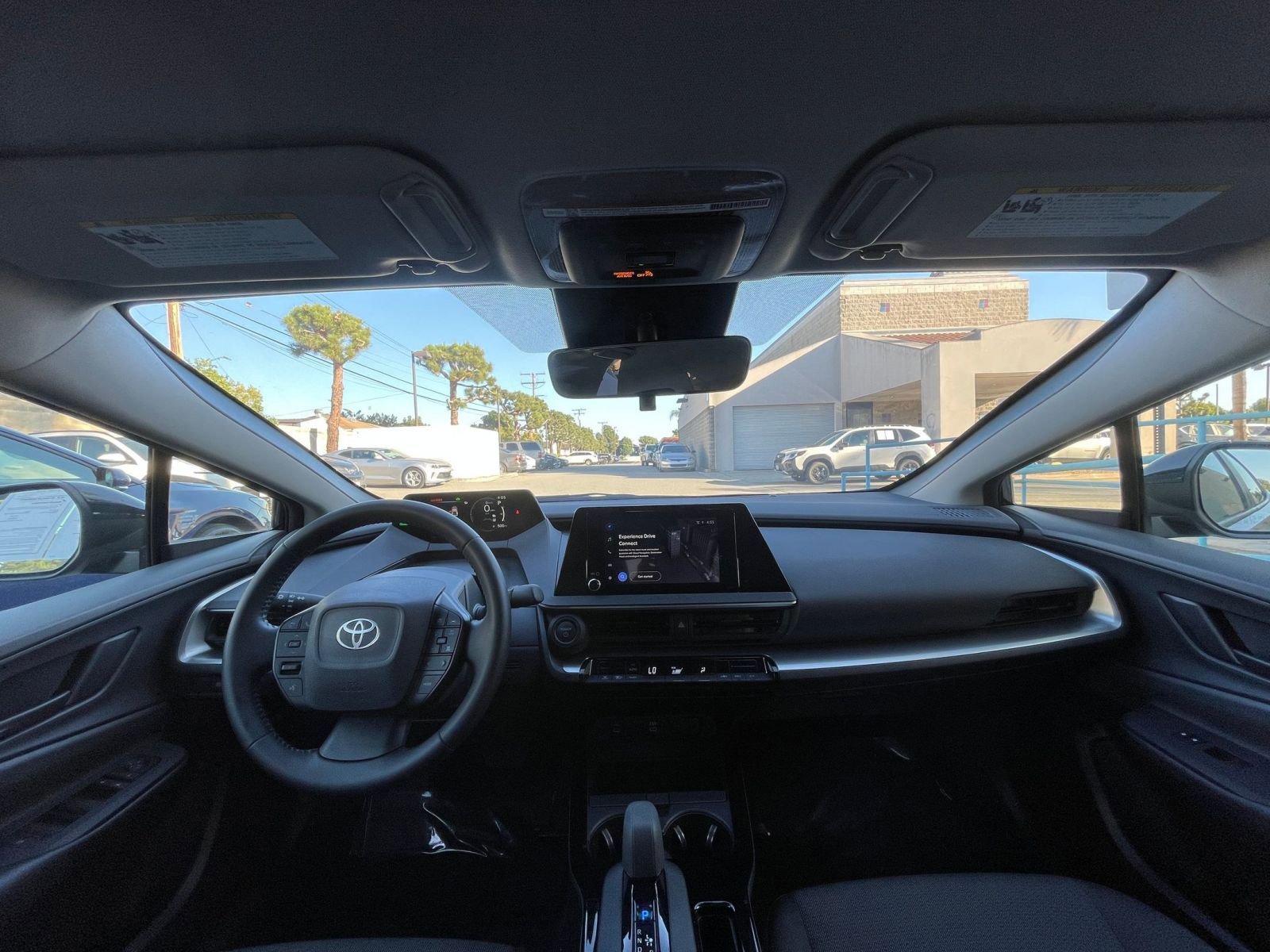 Thumbnail: 2025 Toyota Prius - 33