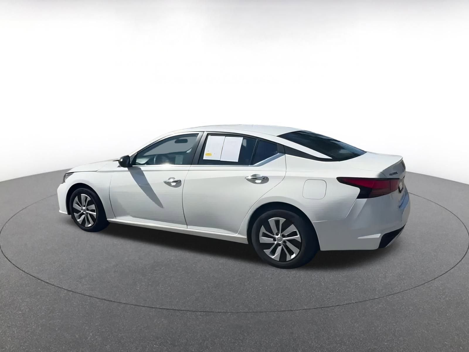 Thumbnail: 2024 Nissan Altima - 10