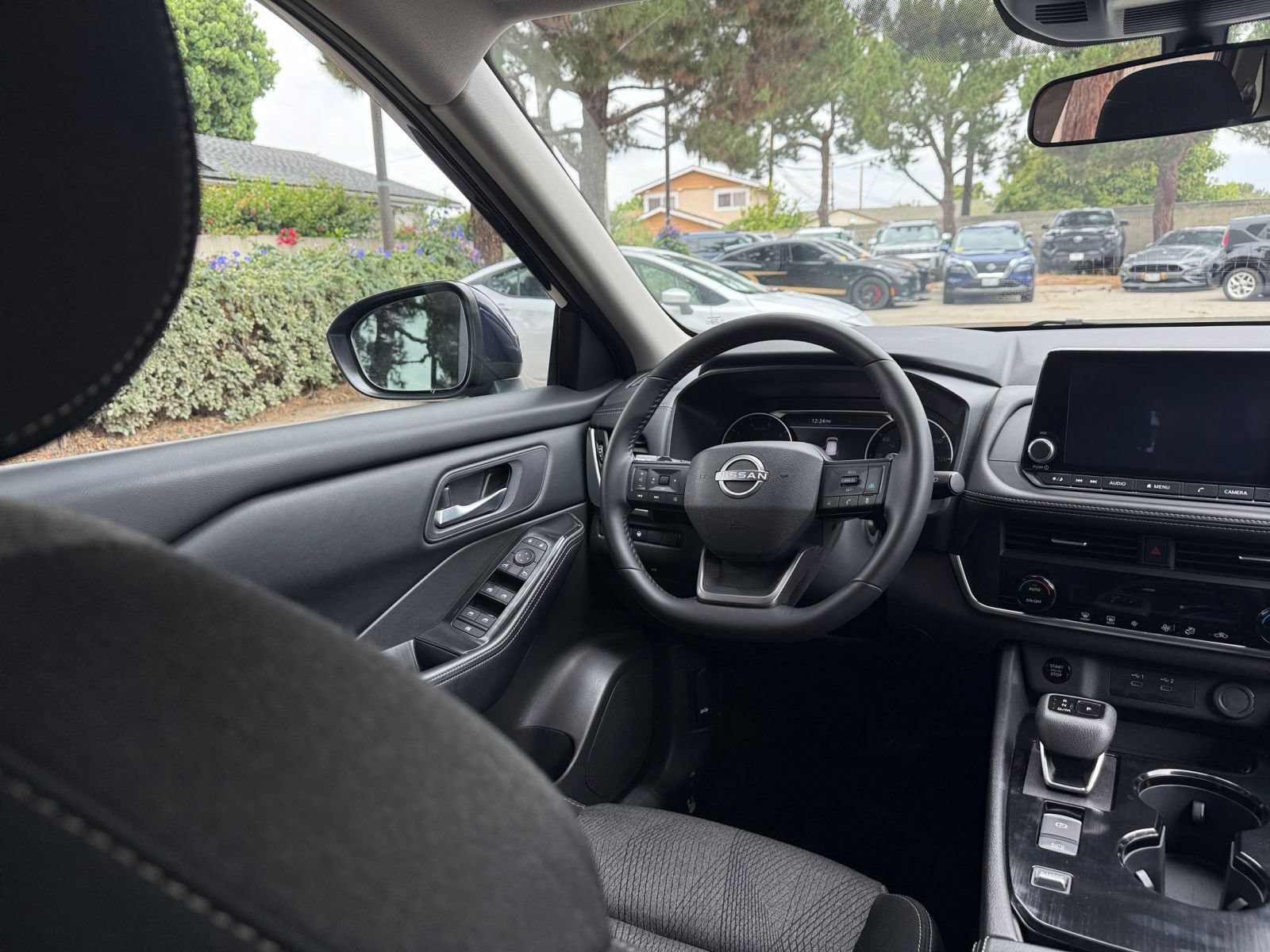 Thumbnail: 2025 Nissan Rogue - 27