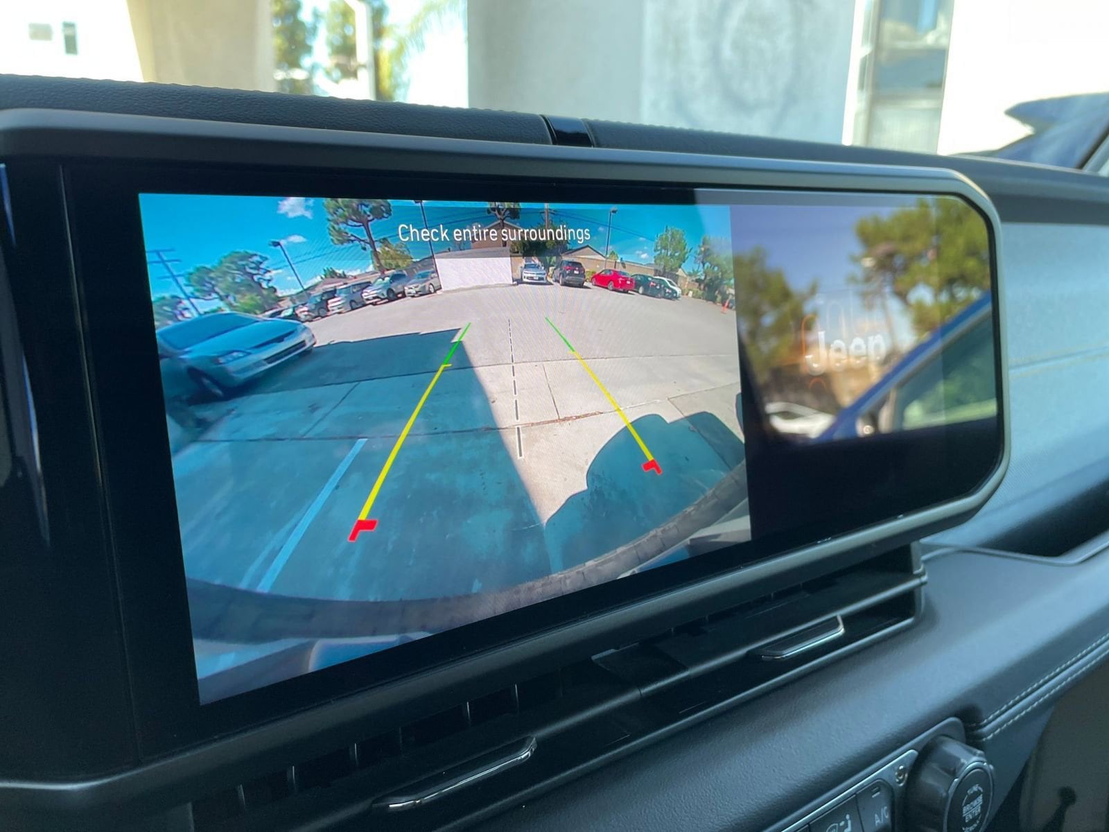 Thumbnail: 2025 Jeep Wrangler - 17