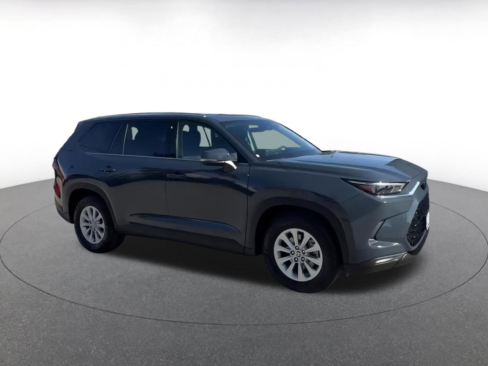 Thumbnail: 2025 Toyota Grand Highlander - 2