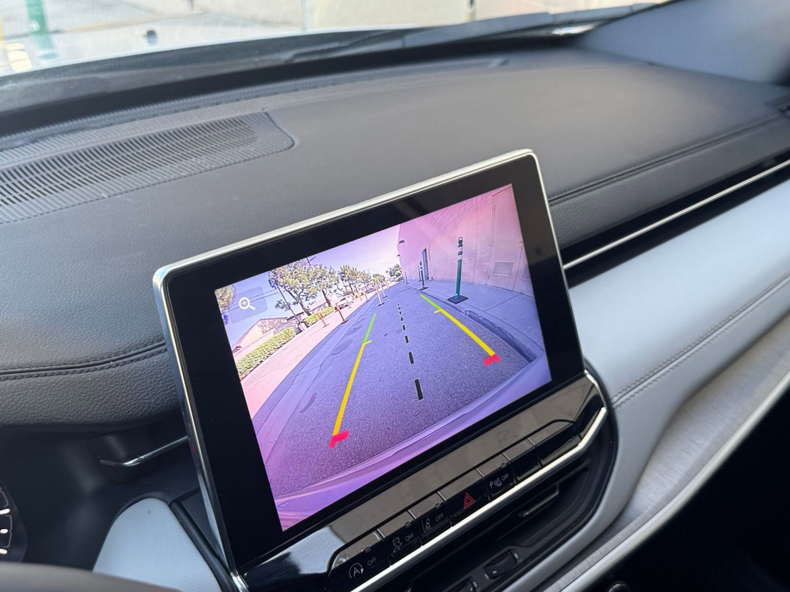 Thumbnail: 2025 Jeep Compass - 24