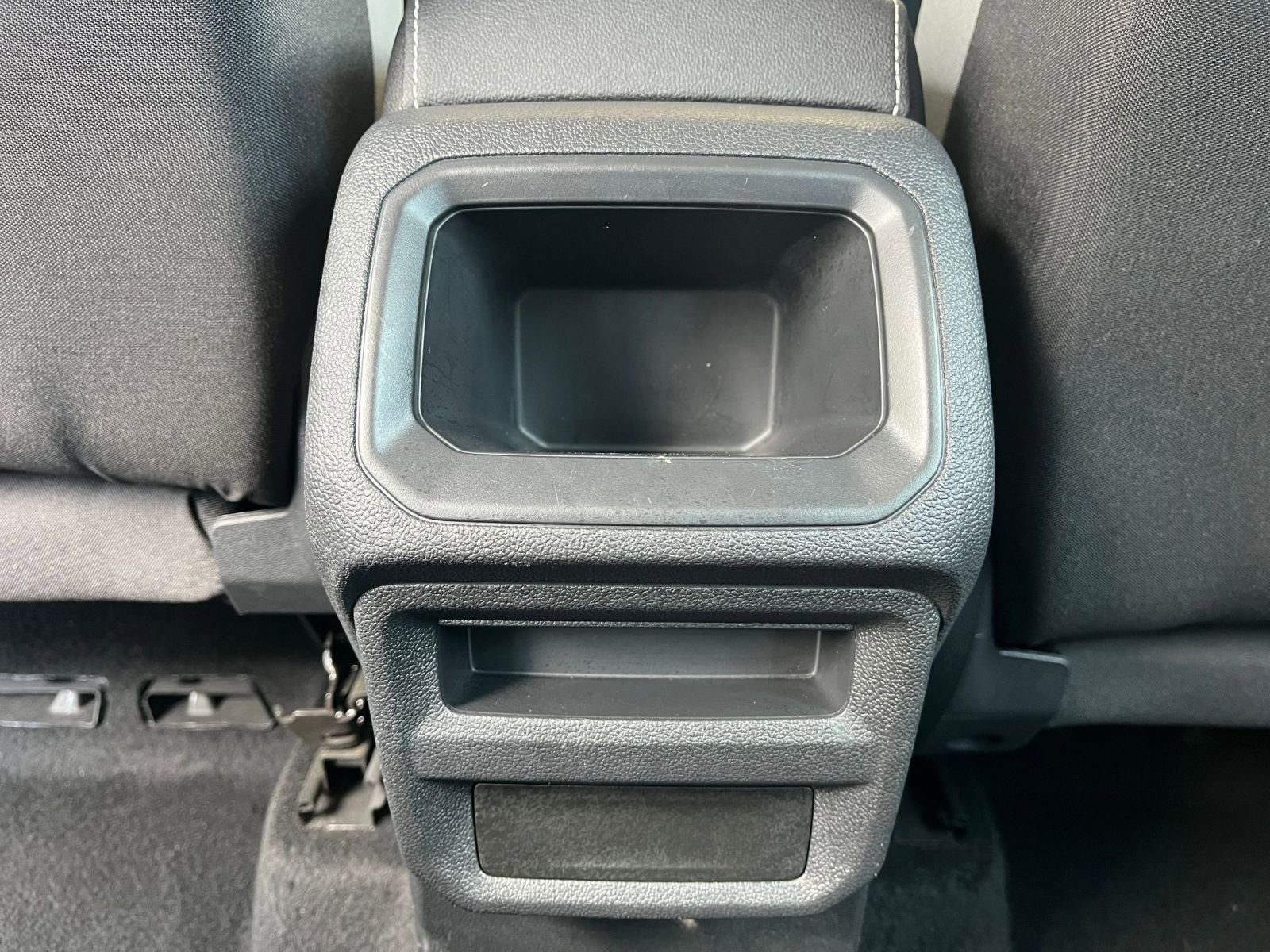2024 Volkswagen Taos S 25