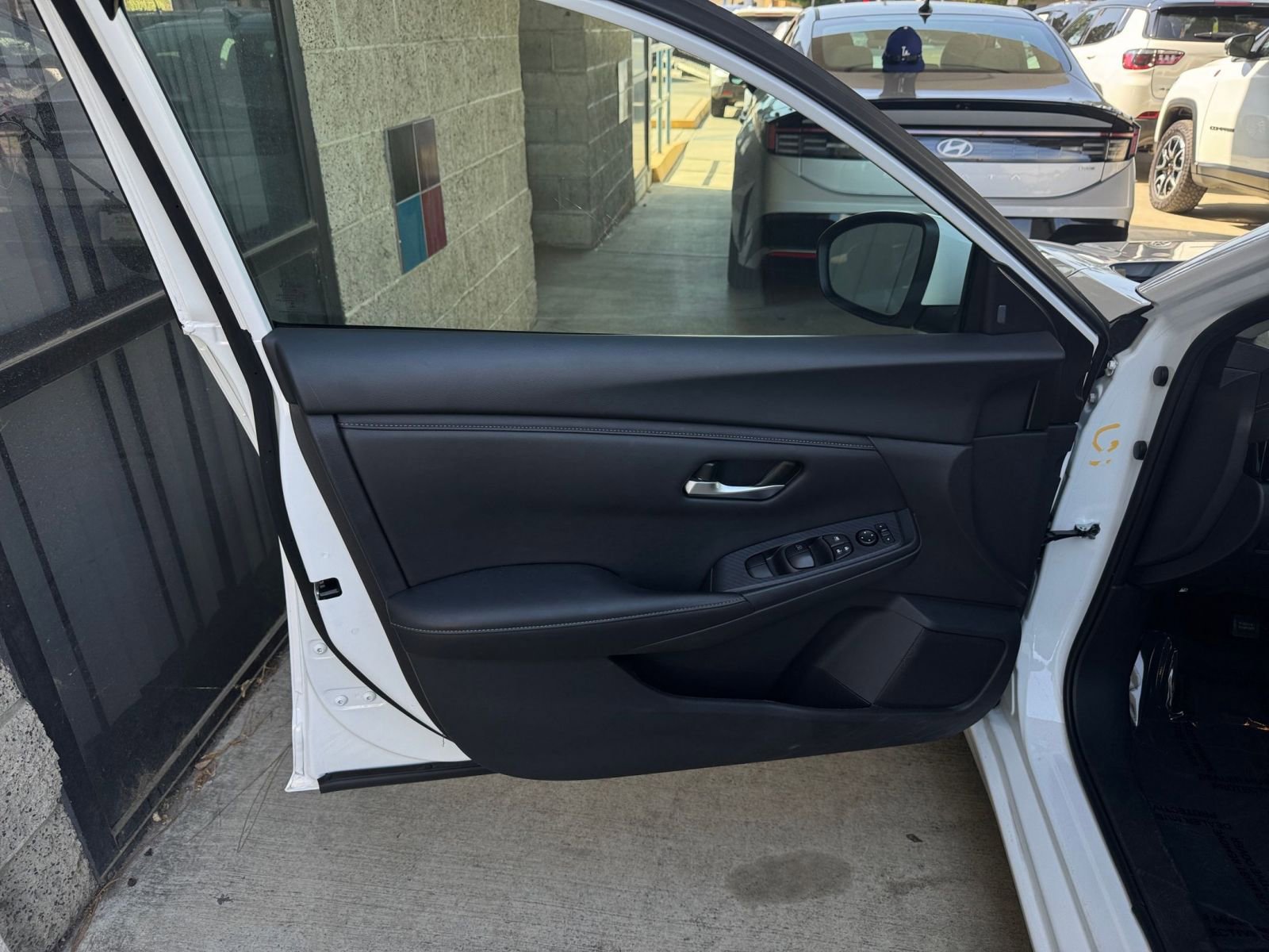 Thumbnail: 2024 Nissan Sentra - 20